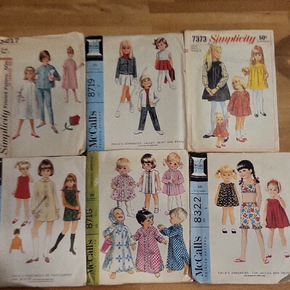 Simplicity Child's Pattern Set - White, Blue, Red